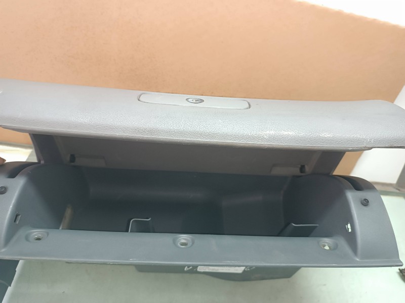 Recambio de guantera para skoda octavia berlina (1u2) 1.8 20v slx referencia OEM IAM 1U1857097  