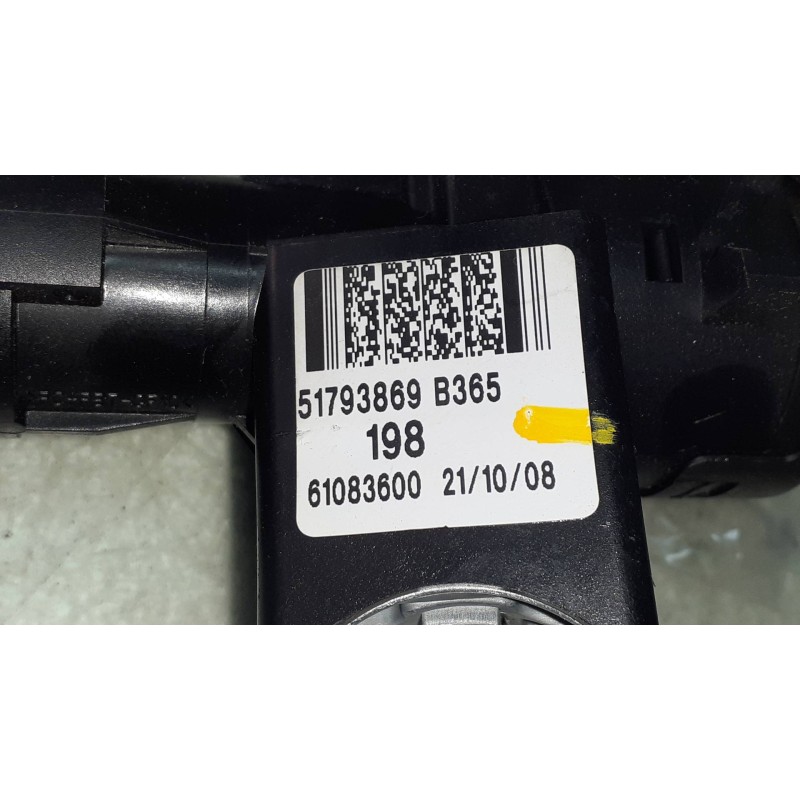 Recambio de conmutador de arranque para fiat bravo (198) 1.6 16v dynamic multijet (77kw) referencia OEM IAM 51793869 B365 