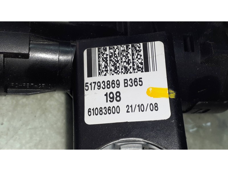 Recambio de conmutador de arranque para fiat bravo (198) 1.6 16v dynamic multijet (77kw) referencia OEM IAM 51793869 B365 