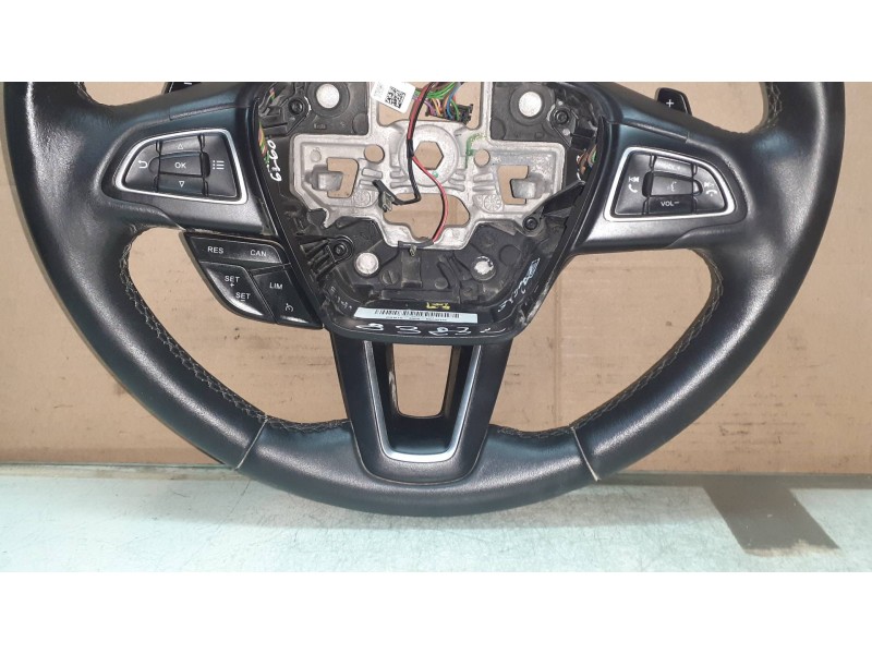 Recambio de volante para ford ecosport (cr6) titanium referencia OEM IAM CGN153600MC3ZHE CGN153600 PIEL