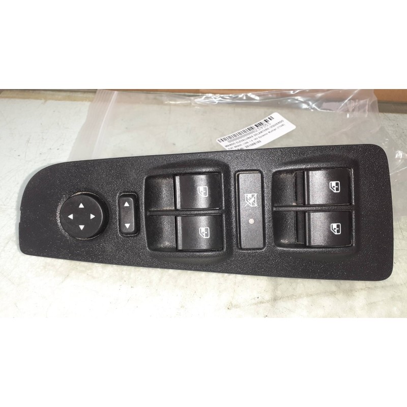 Recambio de mando elevalunas delantero izquierdo para fiat bravo (198) 1.6 16v dynamic multijet (77kw) referencia OEM IAM 26108B