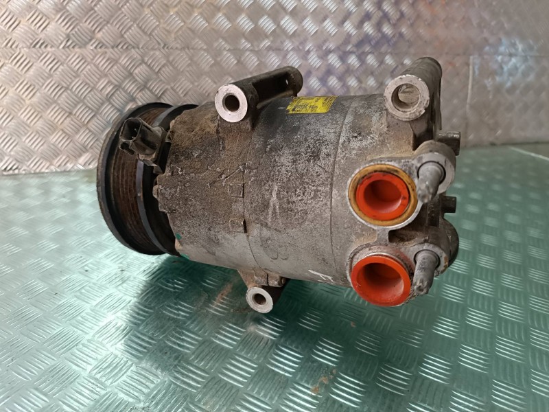 Recambio de compresor aire acondicionado para ford focus lim. (cb8) ambiente referencia OEM IAM AV6119D629CA  FOMOCO