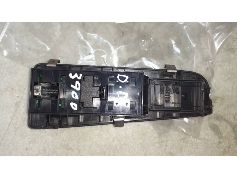 Recambio de mando elevalunas delantero izquierdo para fiat bravo (198) 1.6 16v dynamic multijet (77kw) referencia OEM IAM 26108B