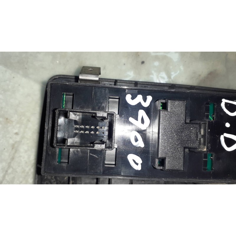 Recambio de mando elevalunas delantero izquierdo para fiat bravo (198) 1.6 16v dynamic multijet (77kw) referencia OEM IAM 26108B