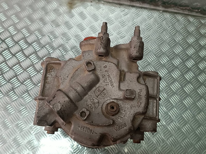 Recambio de compresor aire acondicionado para ford fiesta (cb1) trend referencia OEM IAM AP3119D629AD  FOMOCO