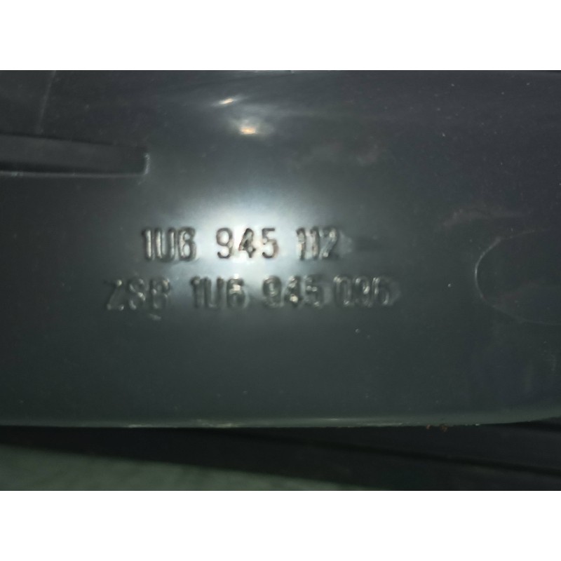 Recambio de piloto trasero derecho para skoda octavia berlina (1u2) 1.8 20v slx referencia OEM IAM 1U6945112  VALEO Recambio de piloto trasero derecho para skoda octavia berlina (1u2) 1.8 20v slx referencia OEM IAM 1U6945112  VALEO