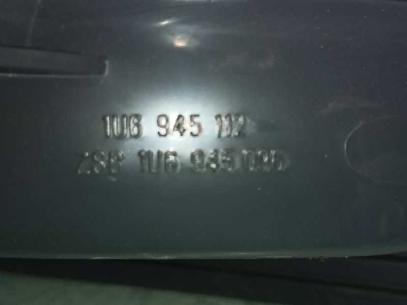 Recambio de piloto trasero derecho para skoda octavia berlina (1u2) 1.8 20v slx referencia OEM IAM 1U6945112  VALEO Recambio de piloto trasero derecho para skoda octavia berlina (1u2) 1.8 20v slx referencia OEM IAM 1U6945112  VALEO