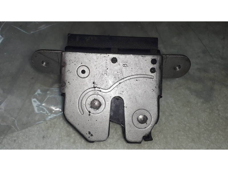 Recambio de cerradura maletero / porton para fiat bravo (198) 1.6 16v dynamic multijet (77kw) referencia OEM IAM 55701971  