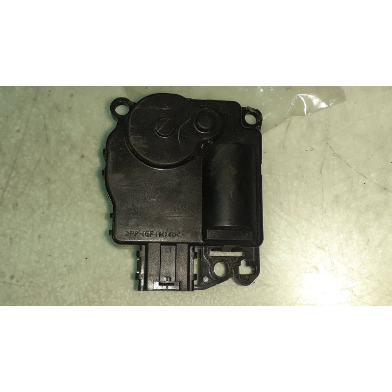 Recambio de motor apertura trampillas climatizador para ford ecosport (cr6) titanium referencia OEM IAM AV1119E616FA CYH5E FOMOC