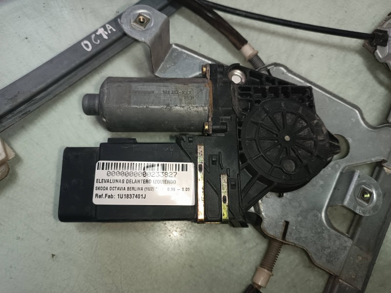 Recambio de elevalunas delantero izquierdo para skoda octavia berlina (1u2) 1.8 20v slx referencia OEM IAM 1U1837401J 101313XXX 