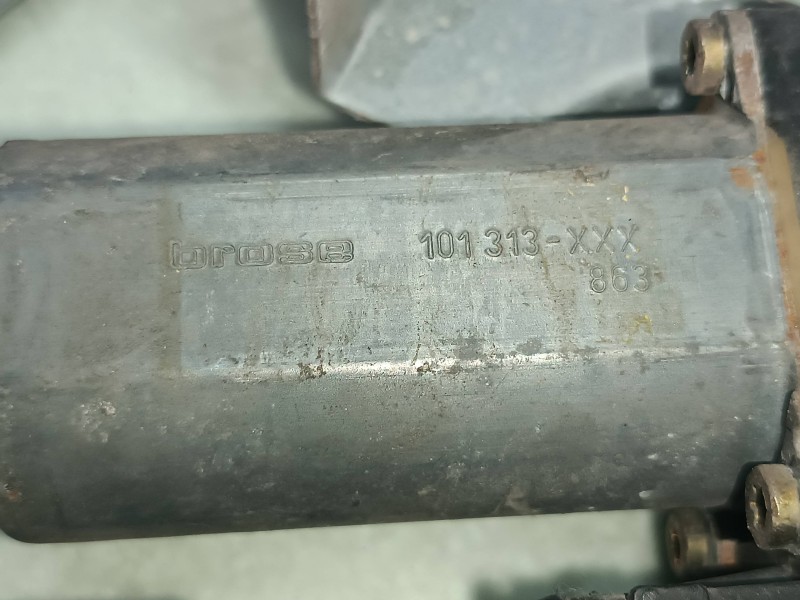 Recambio de elevalunas delantero izquierdo para skoda octavia berlina (1u2) 1.8 20v slx referencia OEM IAM 1U1837401J 101313XXX 