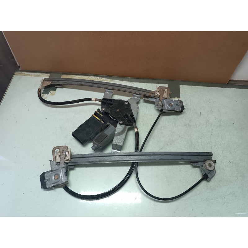 Recambio de elevalunas delantero izquierdo para skoda octavia berlina (1u2) 1.8 20v slx referencia OEM IAM 1U1837401J 101313XXX 