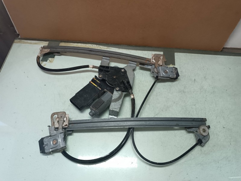 Recambio de elevalunas delantero izquierdo para skoda octavia berlina (1u2) 1.8 20v slx referencia OEM IAM 1U1837401J 101313XXX 