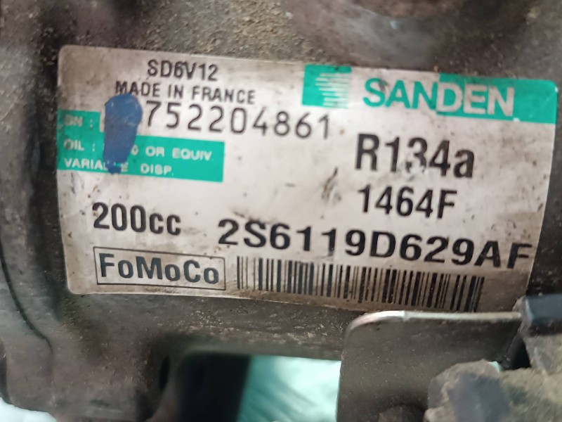 Recambio de compresor aire acondicionado para ford fiesta (cbk) ambiente referencia OEM IAM 2S6119D629AF SD6V12 SANDEN