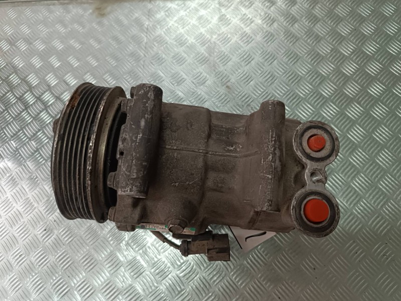 Recambio de compresor aire acondicionado para ford fiesta (cbk) ambiente referencia OEM IAM 2S6119D629AF SD6V12 SANDEN