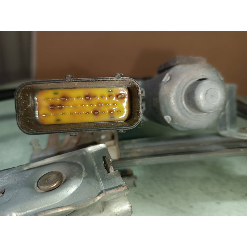 Recambio de elevalunas delantero izquierdo para skoda octavia berlina (1u2) 1.8 20v slx referencia OEM IAM 1U1837401J 101313XXX 