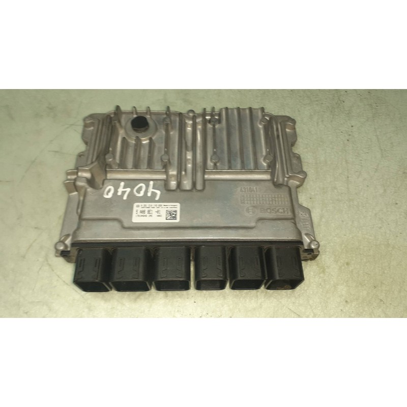 Recambio de centralita motor uce para bmw serie 1 lim. (f40) 118i referencia OEM IAM 5A088E101 631041 BOSCH