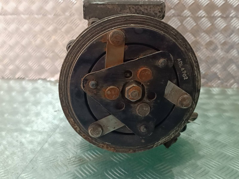 Recambio de compresor aire acondicionado para ford fiesta (cbk) ambiente referencia OEM IAM 2S6119D629AE SD6V12 SANDEN