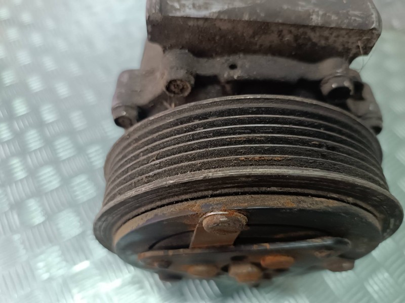 Recambio de compresor aire acondicionado para ford fiesta (cbk) ambiente referencia OEM IAM 2S6119D629AE SD6V12 SANDEN