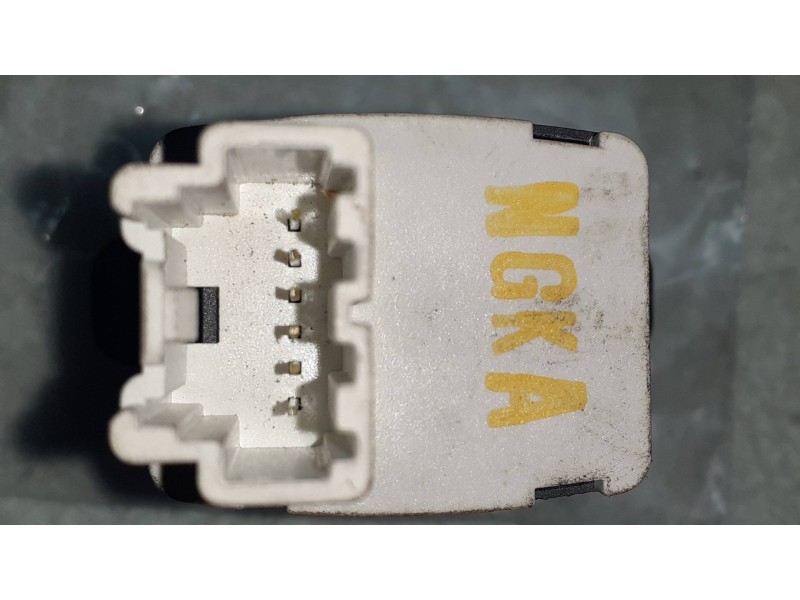 Recambio de sensor para ford ecosport (cr6) titanium referencia OEM IAM GN158B506A FOMOCO SENSOR TEMPERATURA