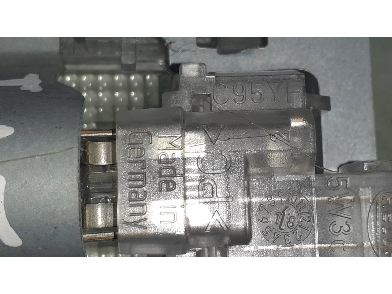 Recambio de luz interior para ford ecosport (cr6) titanium referencia OEM IAM C95YF 152940 CONECTOR 2 PINES