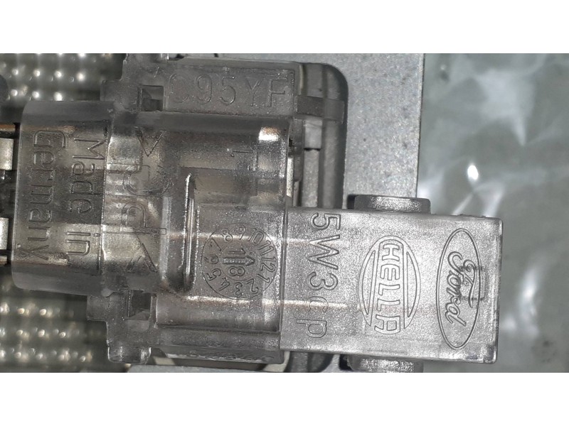 Recambio de luz interior para ford ecosport (cr6) titanium referencia OEM IAM C95YF 152940 CONECTOR 2 PINES