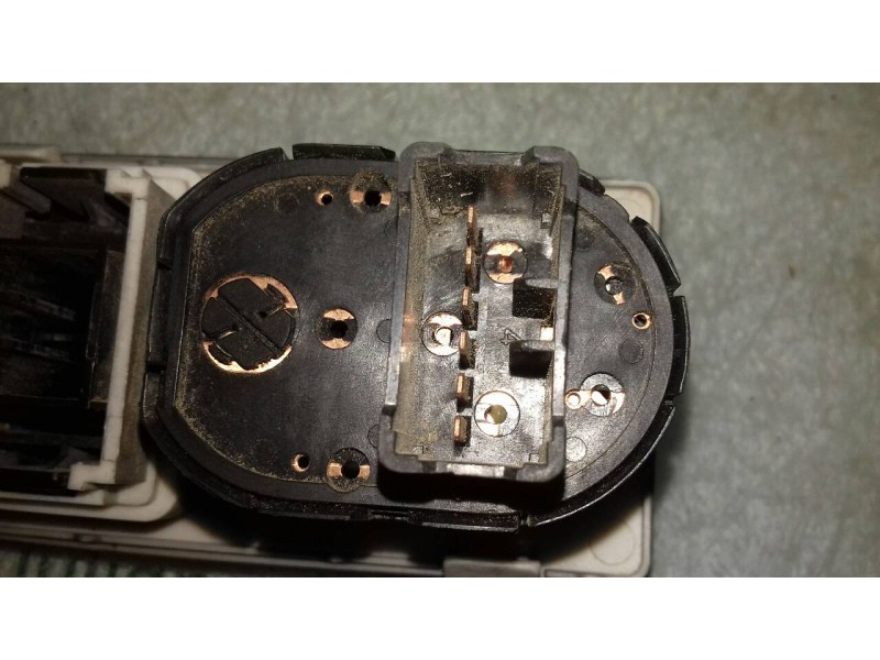 Recambio de interruptor para kia sorento 2.5 crdi ex referencia OEM IAM 3410017M012 41116K REGULADOR LUCES