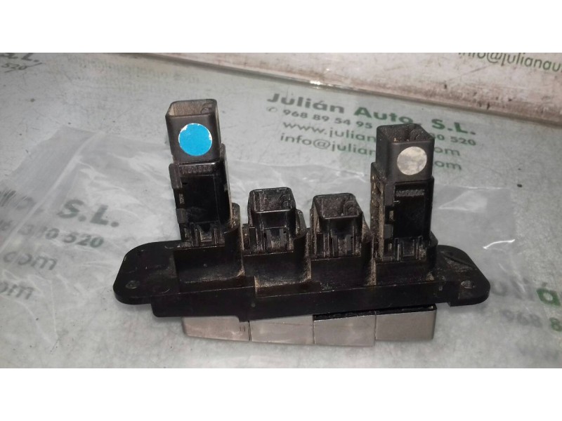 Recambio de interruptor para kia carnival td ls referencia OEM IAM   RRHTR / NIEBLA