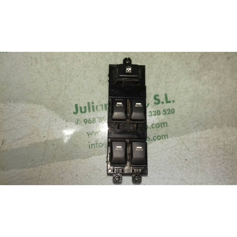 Recambio de mando elevalunas delantero izquierdo para kia cee´d drive referencia OEM IAM 93570A2000 49D4901000 8+8 PINES