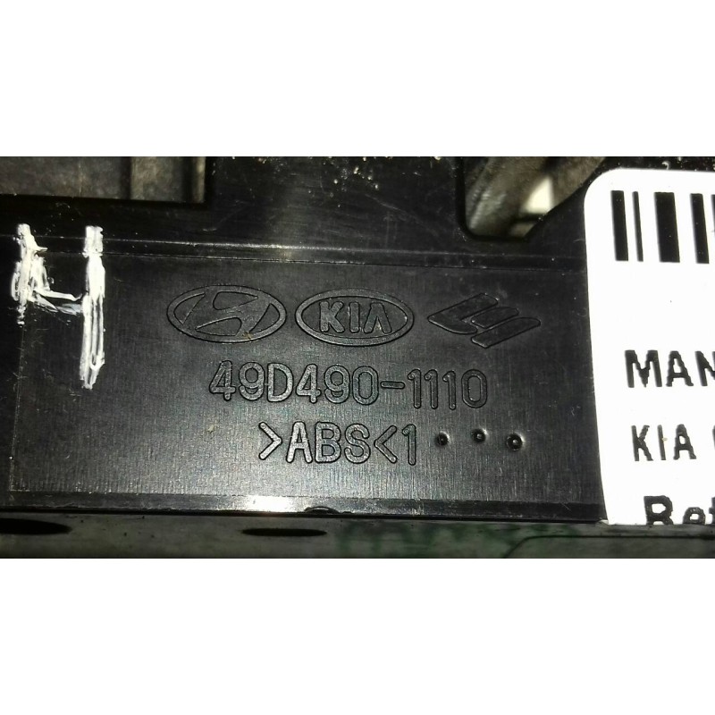 Recambio de mando elevalunas delantero izquierdo para kia cee´d drive referencia OEM IAM 93570A2000 49D4901000 8+8 PINES