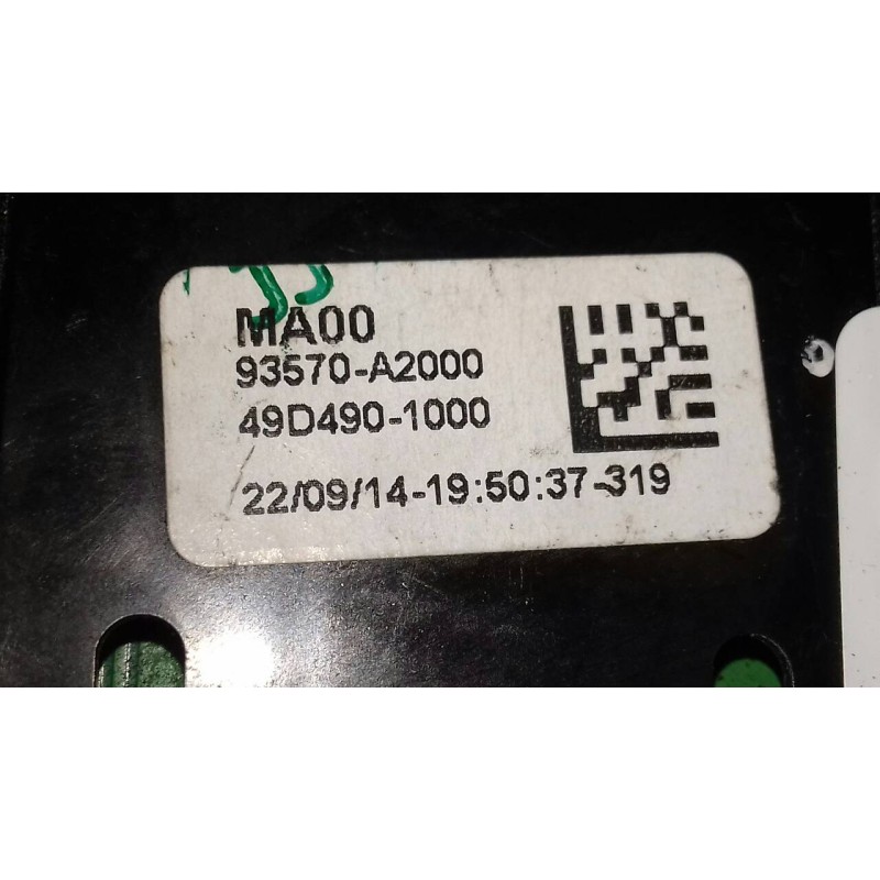 Recambio de mando elevalunas delantero izquierdo para kia cee´d drive referencia OEM IAM 93570A2000 49D4901000 8+8 PINES