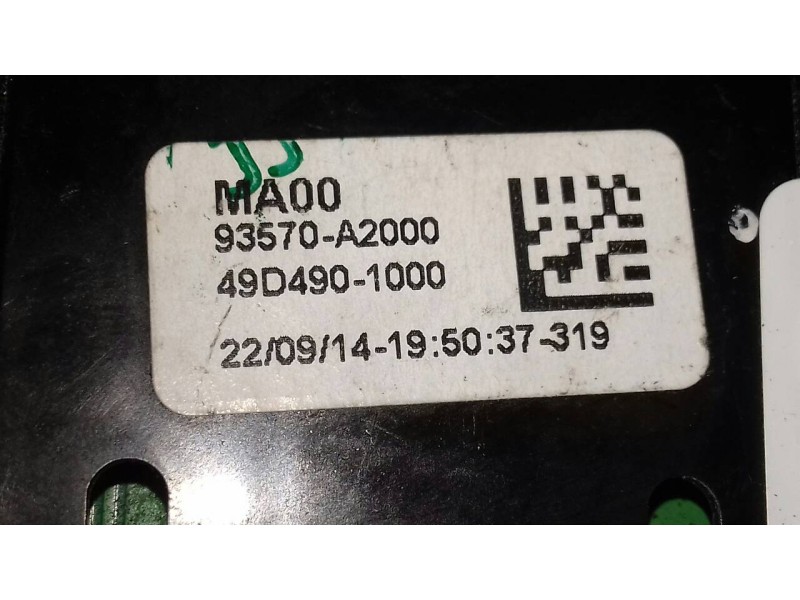 Recambio de mando elevalunas delantero izquierdo para kia cee´d drive referencia OEM IAM 93570A2000 49D4901000 8+8 PINES
