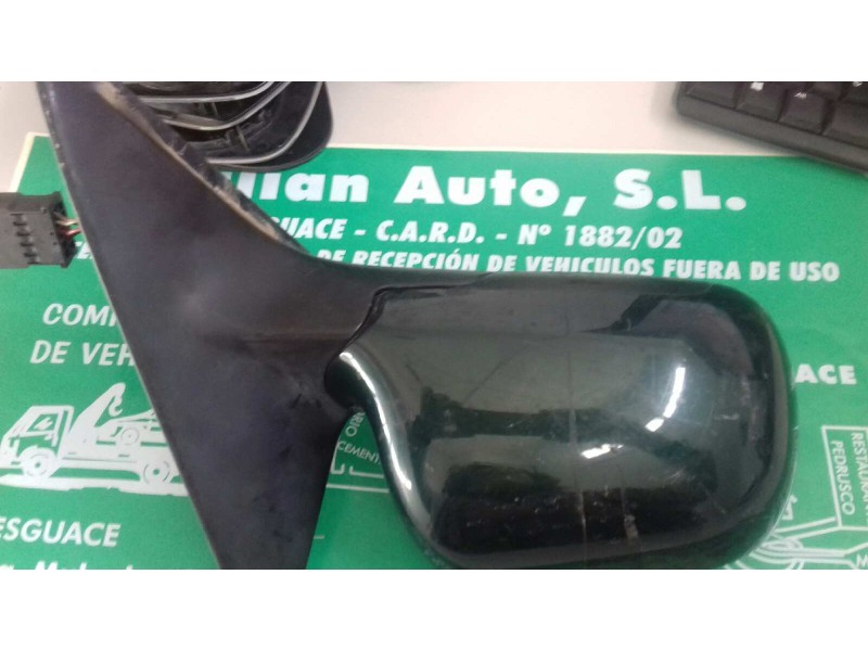 Recambio de retrovisor derecho para audi a6 berlina (4b2) 2.5 tdi referencia OEM IAM   ELECTRICO