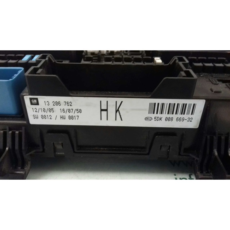 Recambio de caja reles / fusibles para opel astra gtc enjoy referencia OEM IAM 5DK00866932 13206762 SW 0812 / HW 0017