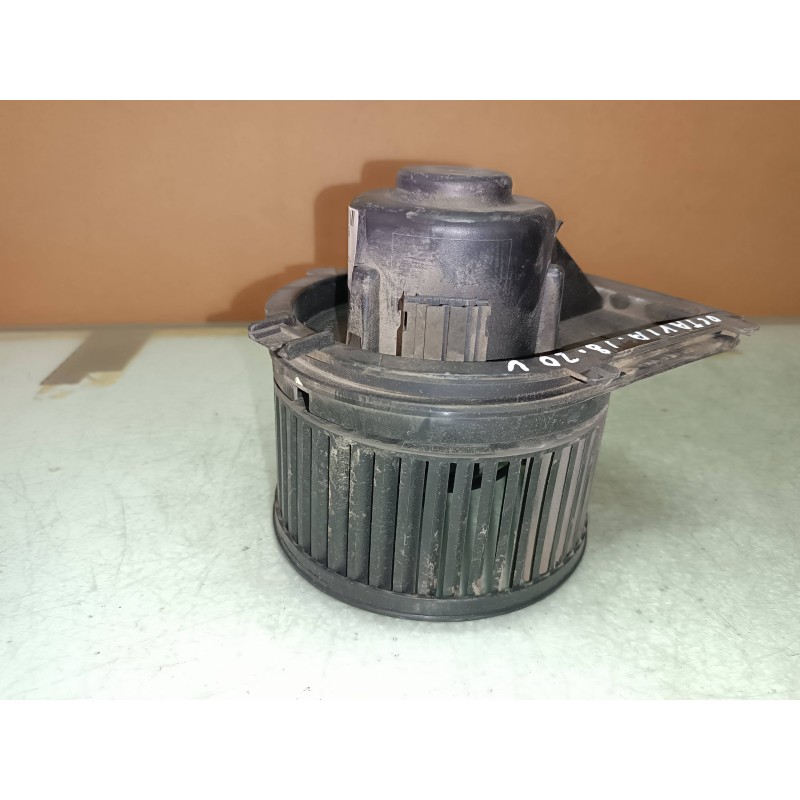 Recambio de ventilador calefaccion para skoda octavia berlina (1u2) 1.8 20v slx referencia OEM IAM 1J1819021A  VALEO