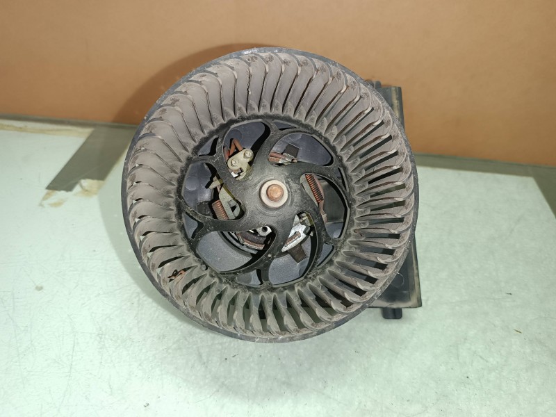 Recambio de ventilador calefaccion para skoda octavia berlina (1u2) 1.8 20v slx referencia OEM IAM 1J1819021A  VALEO