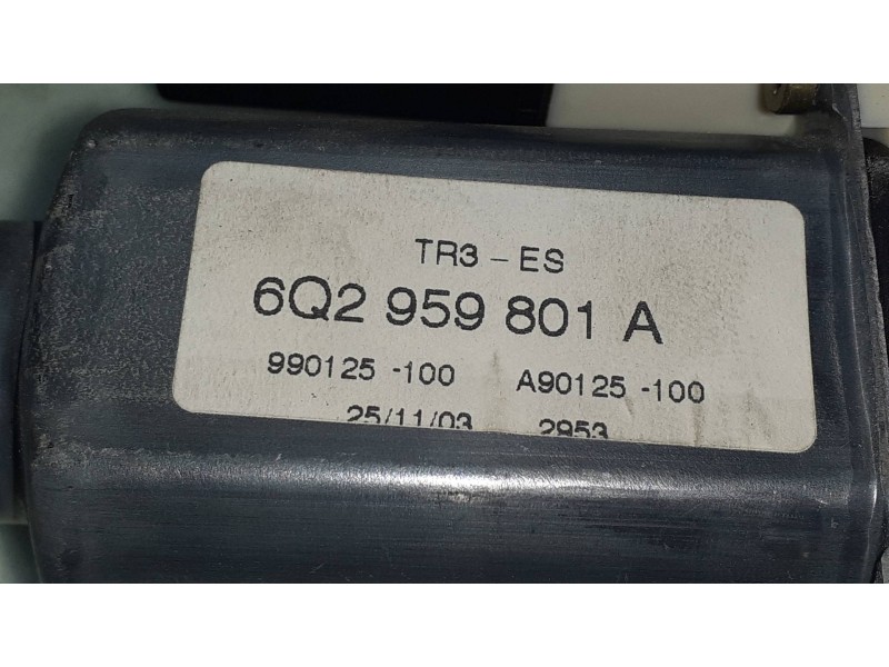 Recambio de motor elevalunas delantero derecho para seat ibiza (6l1) fresh referencia OEM IAM 6Q2959801A  BROSE
