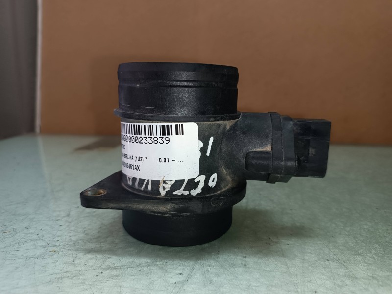 Recambio de caudalimetro para skoda octavia berlina (1u2) 1.8 20v slx referencia OEM IAM 06A906461AX 0986280205 CONECTOR 5 PINES