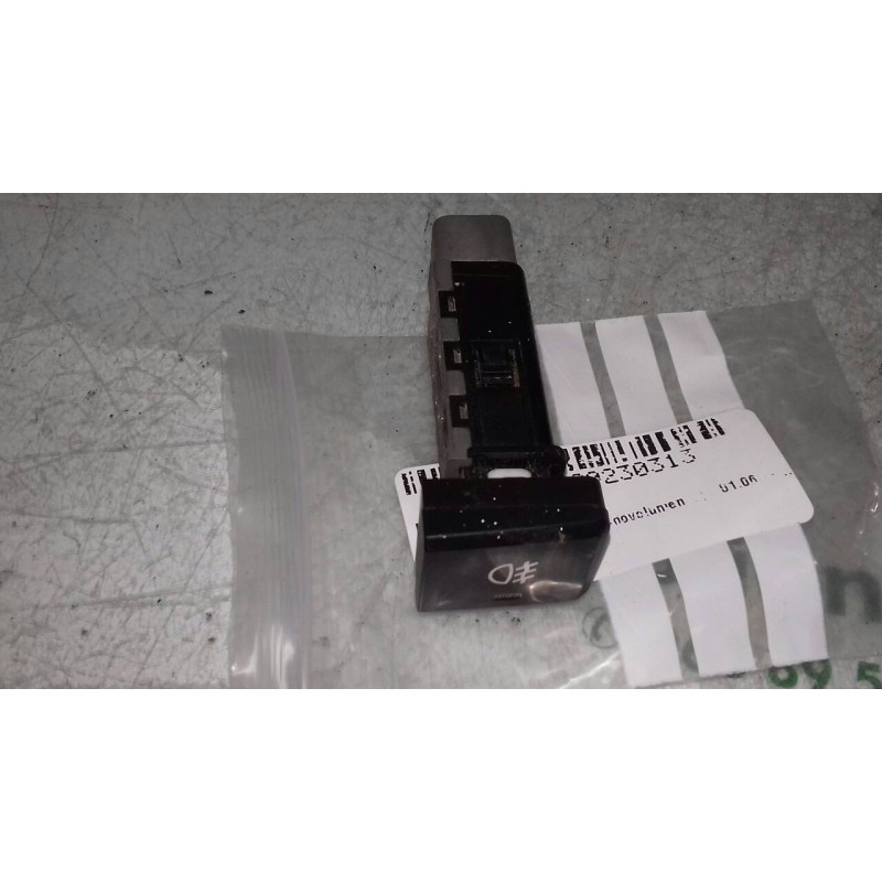 Recambio de interruptor para kia carens 2.0 crdi ex monovolumen referencia OEM IAM  4+2 PINES ANTINIEBLA