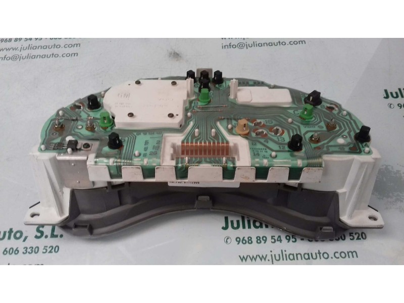 Recambio de cuadro instrumentos para opel corsa b base (e) referencia OEM IAM 81117906 90534403 VDO