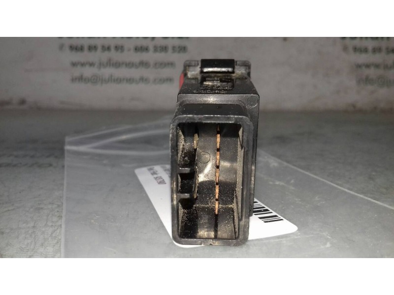 Recambio de warning para kia rio ls berlina (5-ptas.) referencia OEM IAM 864W0140 26500 6+2 PINES