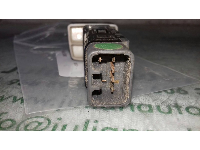 Recambio de interruptor para kia rio ls berlina (5-ptas.) referencia OEM IAM 93740 26500 ANTINIEBLA