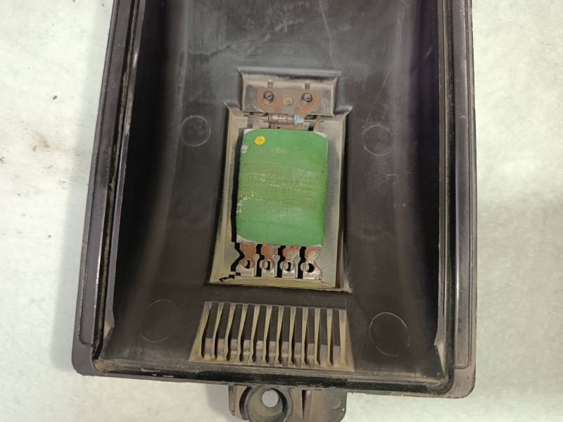 Recambio de resistencia calefaccion para skoda octavia berlina (1u2) referencia OEM IAM 1J0819022  VALEO