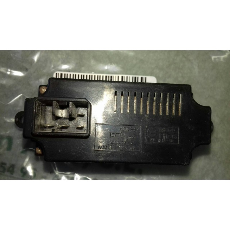 Recambio de pantalla multifuncion para kia shuma 1.8 comfort 5 berlina referencia OEM IAM KC121218  3+1 PINES