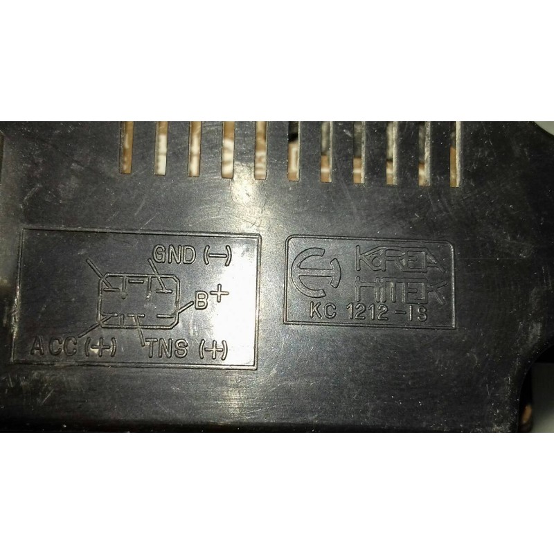Recambio de pantalla multifuncion para kia shuma 1.8 comfort 5 berlina referencia OEM IAM KC121218  3+1 PINES