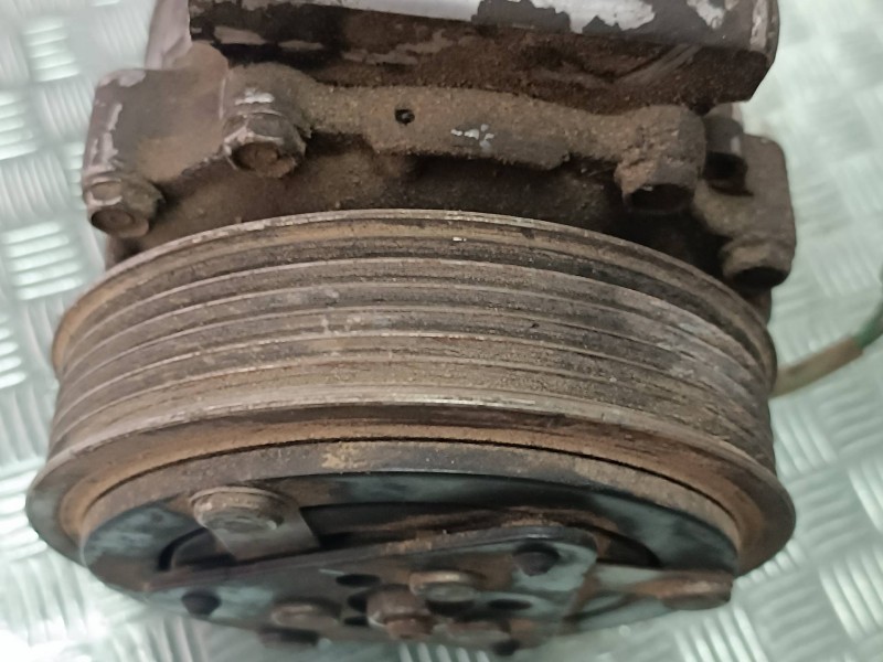 Recambio de compresor aire acondicionado para ford fiesta (cbk) ambiente referencia OEM IAM 2S6119D629AE SD6V12 SANDEN