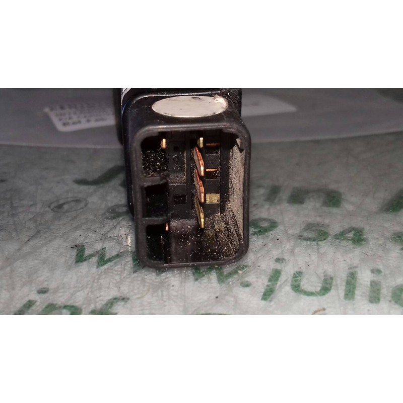 Recambio de interruptor para kia carnival ii 2.9 cdri ex referencia OEM IAM 50114M 4+2 PINES ANTINIEBLAS