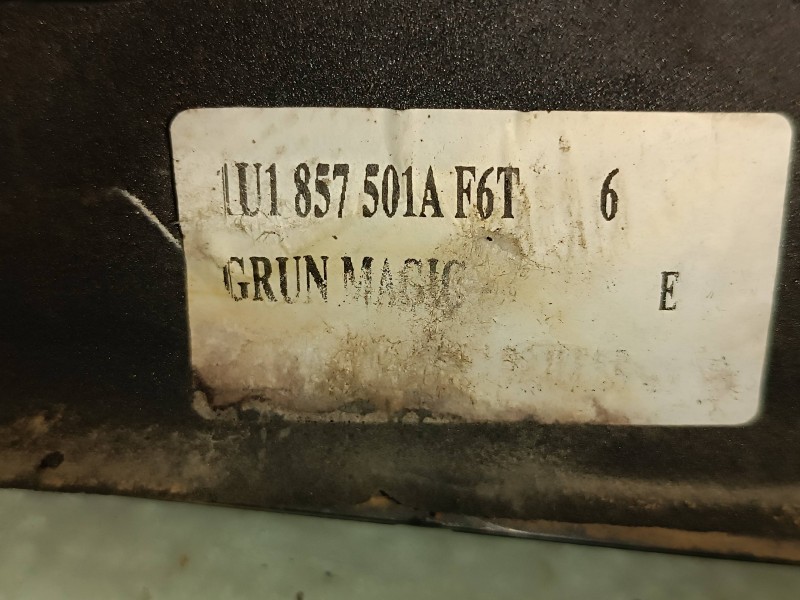 Recambio de retrovisor izquierdo para skoda octavia berlina (1u2) referencia OEM IAM 1U1857501A  ELECTRICO