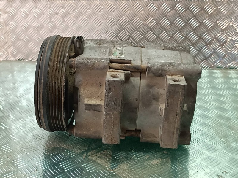 Recambio de compresor aire acondicionado para ford mondeo berlina (gd) ambiente referencia OEM IAM 699048  VALEO
