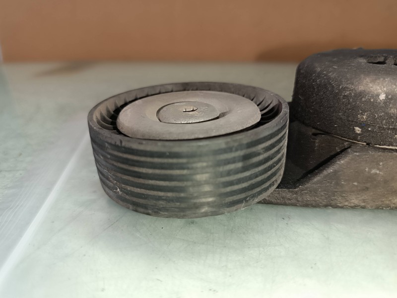 Recambio de tensor correa auxiliar para skoda octavia berlina (1u2) referencia OEM IAM 06A903315D  